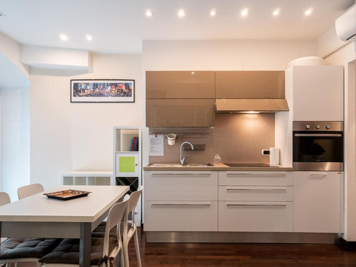 The Best Rent - Modern Duomo Apartment Milano Esterno foto