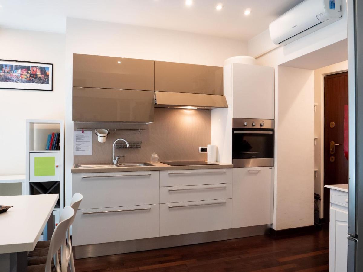 The Best Rent - Modern Duomo Apartment Milano Esterno foto